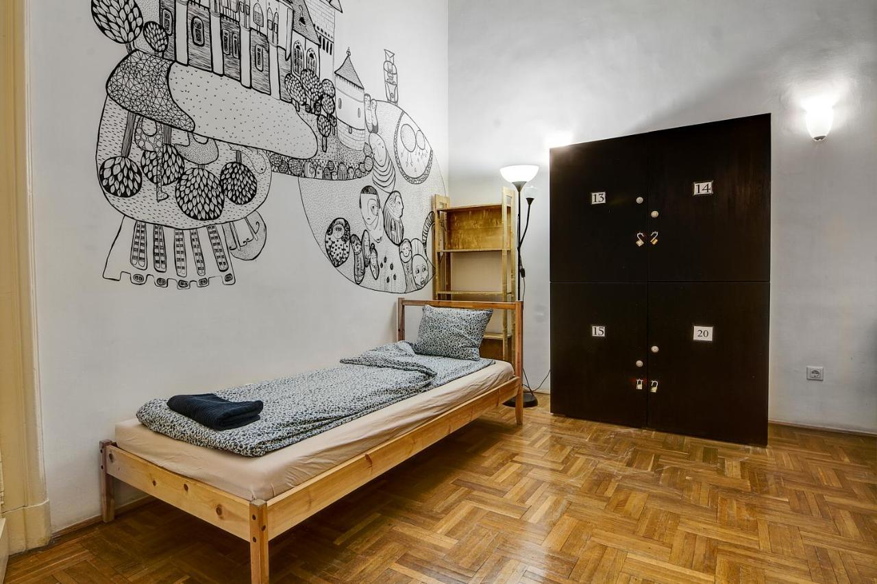Pal'S Hostel And Apartments Budapest Bagian luar foto