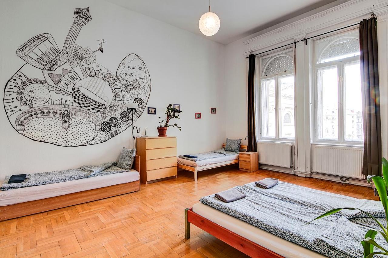 Pal'S Hostel And Apartments Budapest Bagian luar foto