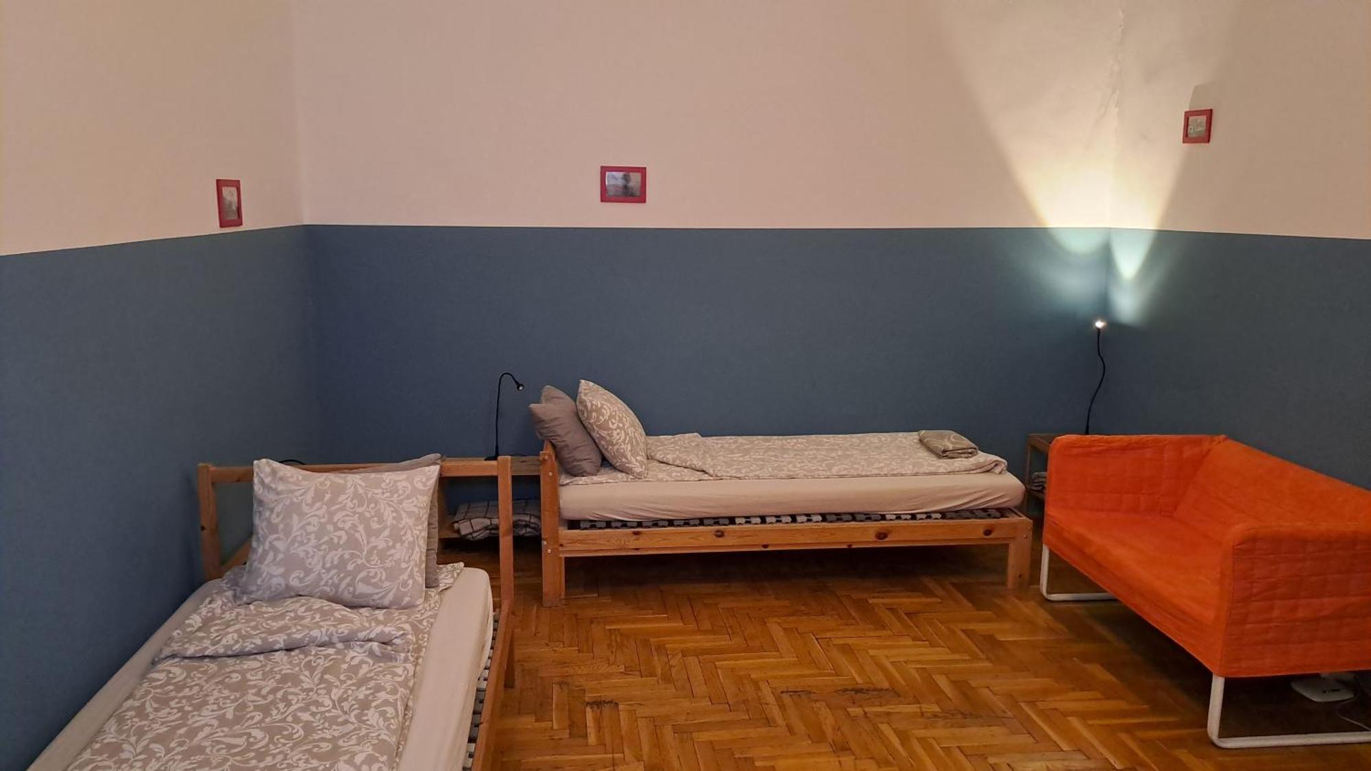 Pal'S Hostel And Apartments Budapest Bagian luar foto