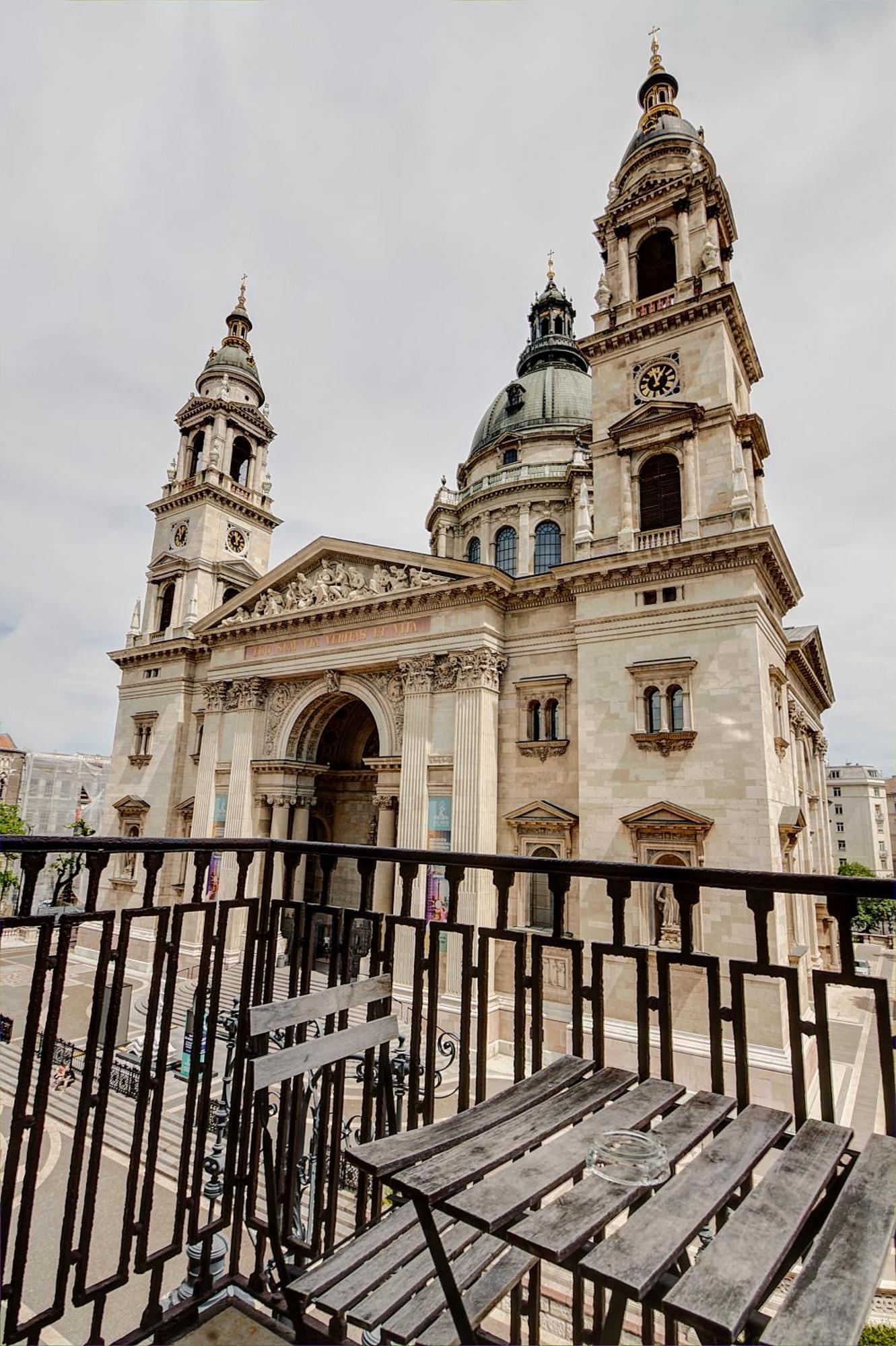 Pal'S Hostel And Apartments Budapest Bagian luar foto