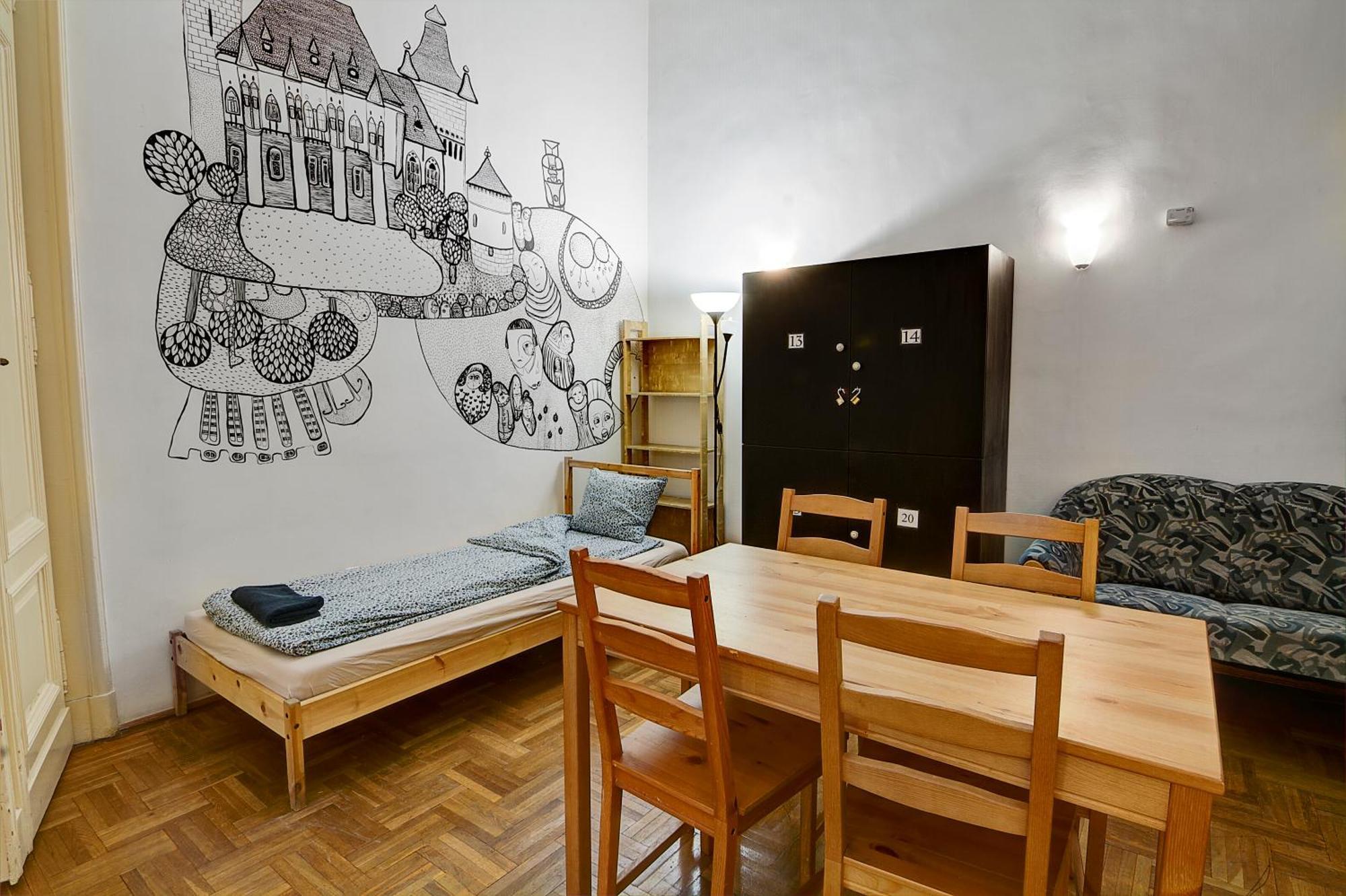 Pal'S Hostel And Apartments Budapest Bagian luar foto