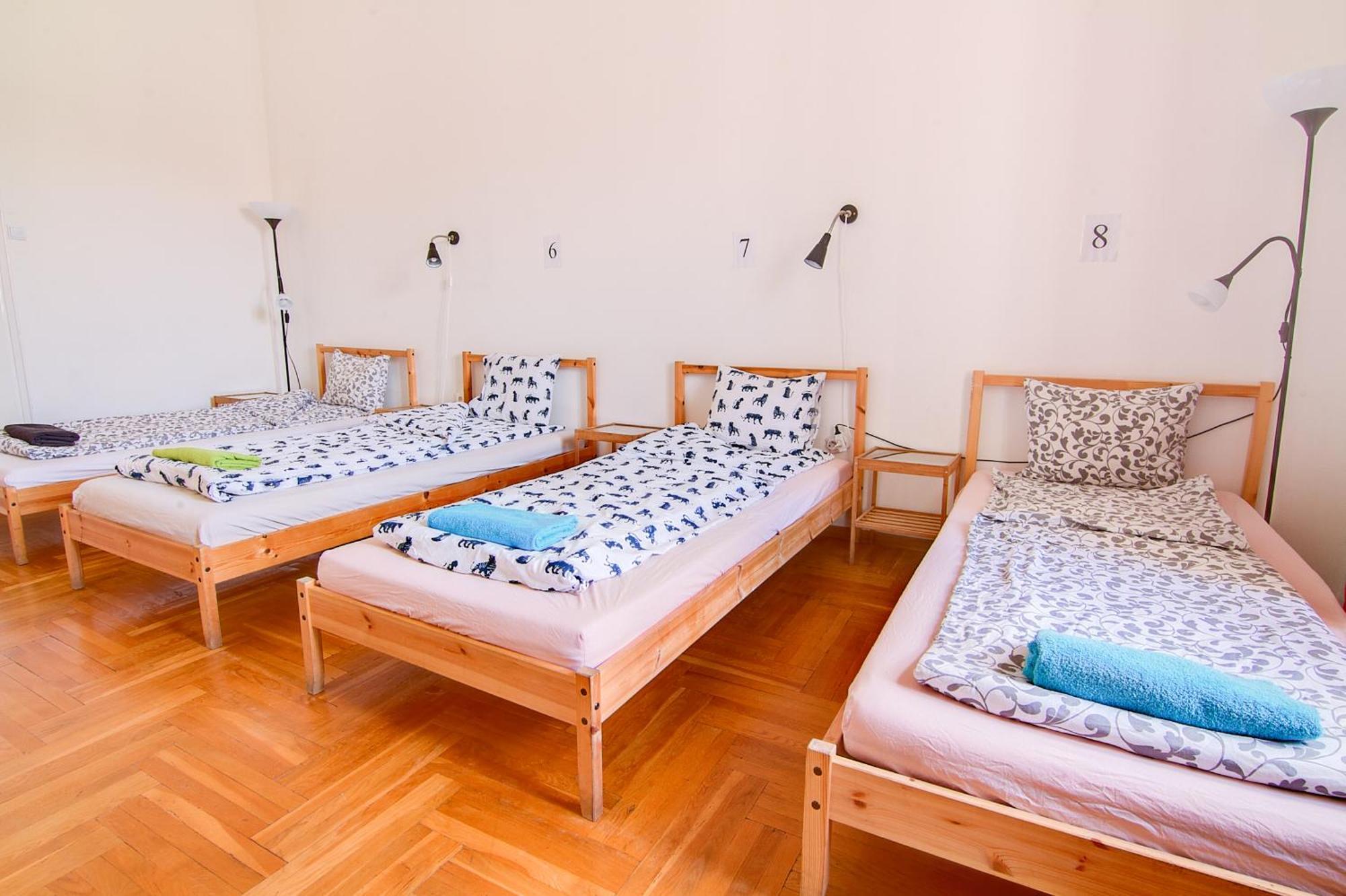 Pal'S Hostel And Apartments Budapest Bagian luar foto