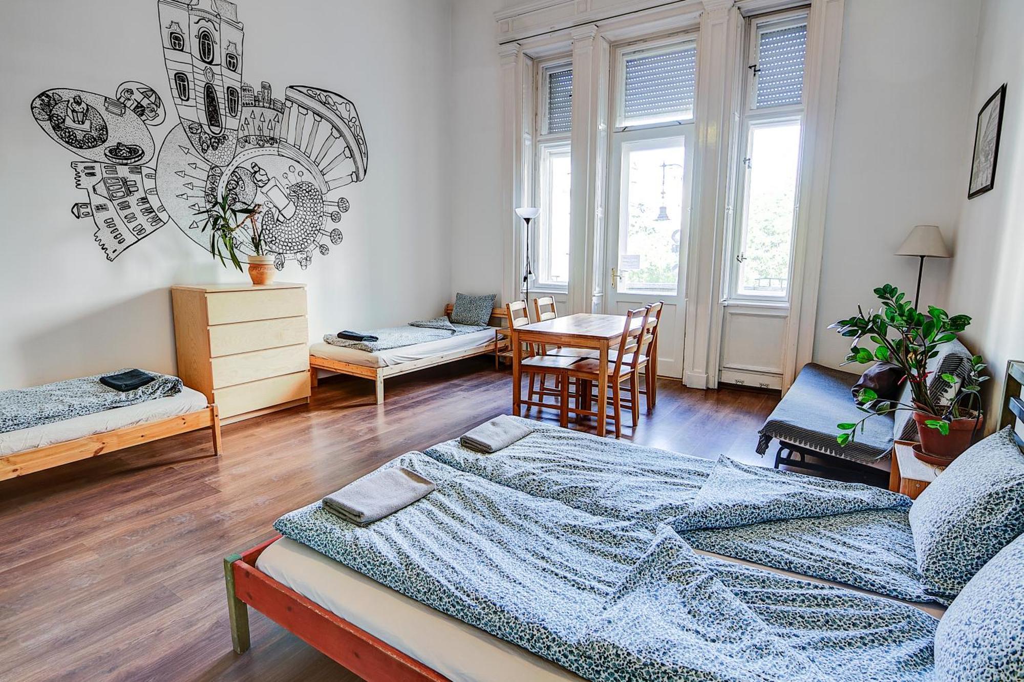 Pal'S Hostel And Apartments Budapest Bagian luar foto