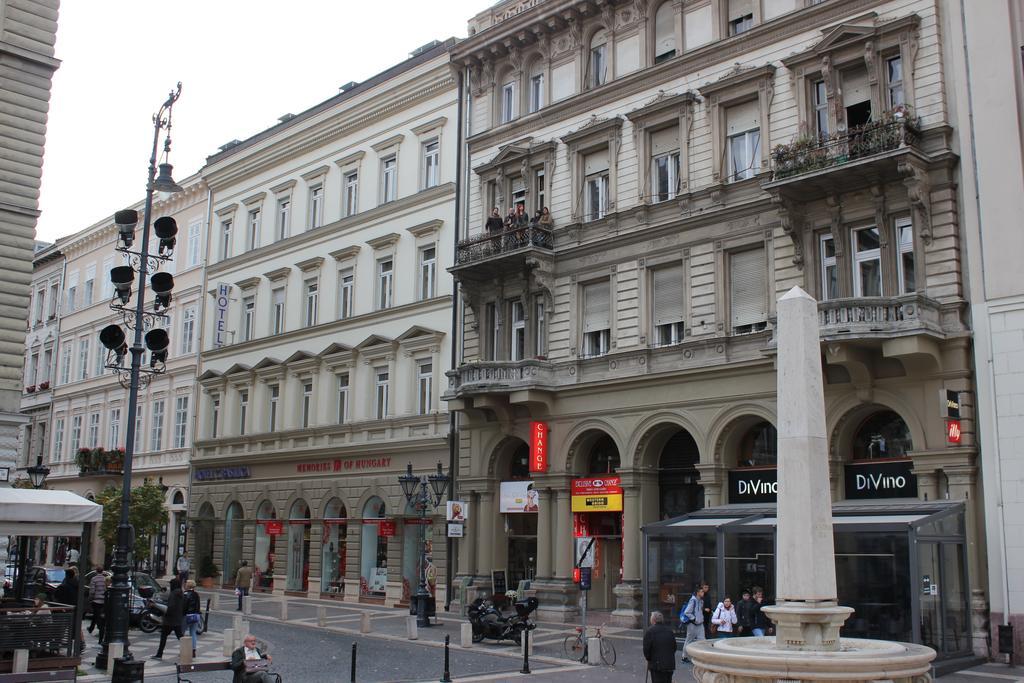 Pal'S Hostel And Apartments Budapest Bagian luar foto